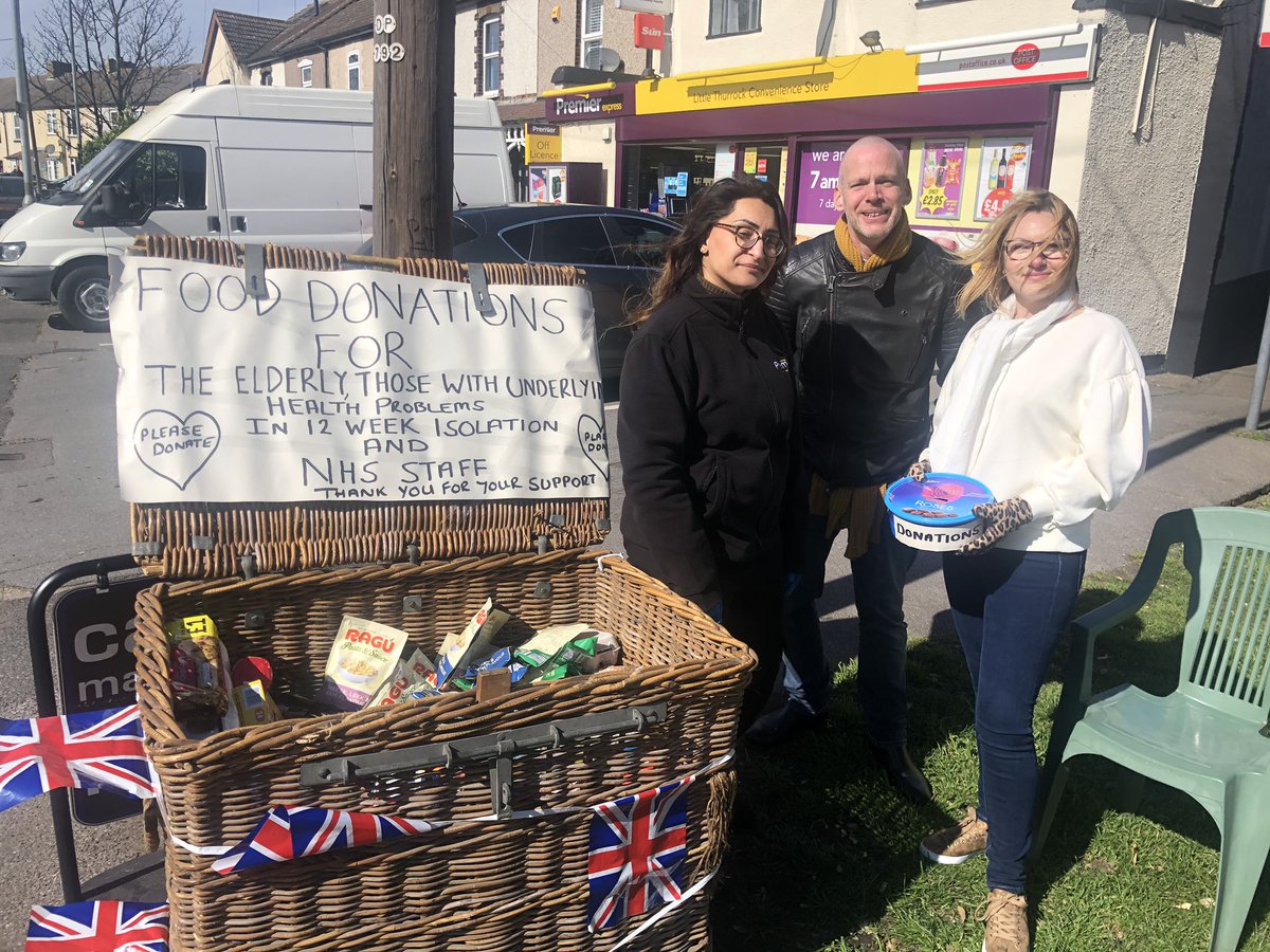 ThurrockPost's tweet photo. Amazing day outside @ThurrockPost today with our food donation for NHS nurses and for the elderly a total of  27 bags full of food given by our wonderful community and then dropped off to Basildon hospital.#community #proud #TogetherWeAreStronger https://t.co/wyMH06QLre