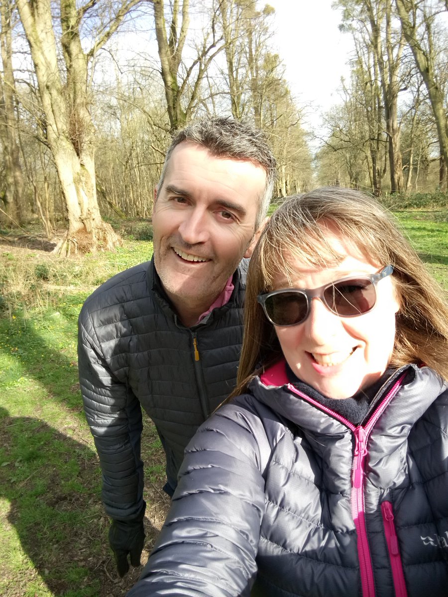AlexisHall13's tweet photo. We needed this today after a week of working from home together and self-isolating. Sunshine, blue skies and nature to soothe the soul #covid19UK #SocialDistancing https://t.co/Ms6wVFMDie