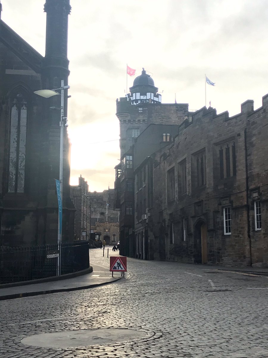 Sad to see the beautiful city of #Edinburgh so quiet! Normally full of tourists and pub crawlers! No #Bagpipes playing in the distance! Quiet surreal to see parking on Queen Street! Won't be long though before you're back to normal! #love_edinburgh