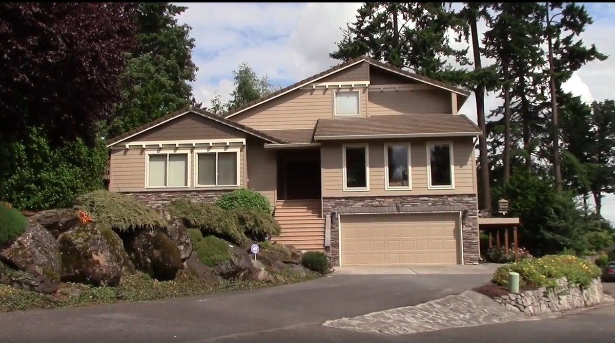 GoStraightLine_'s tweet image. #SidingSaturday #ThinkBeforeYouInk #CustomerReviews
Not all Contractors Have A Great Reputation — Luckily We Do 💪 Hear What Some of Our Clients Had To Say About Working With Our Team In This Short Video : youtu.be/CqwjXiDOHoo