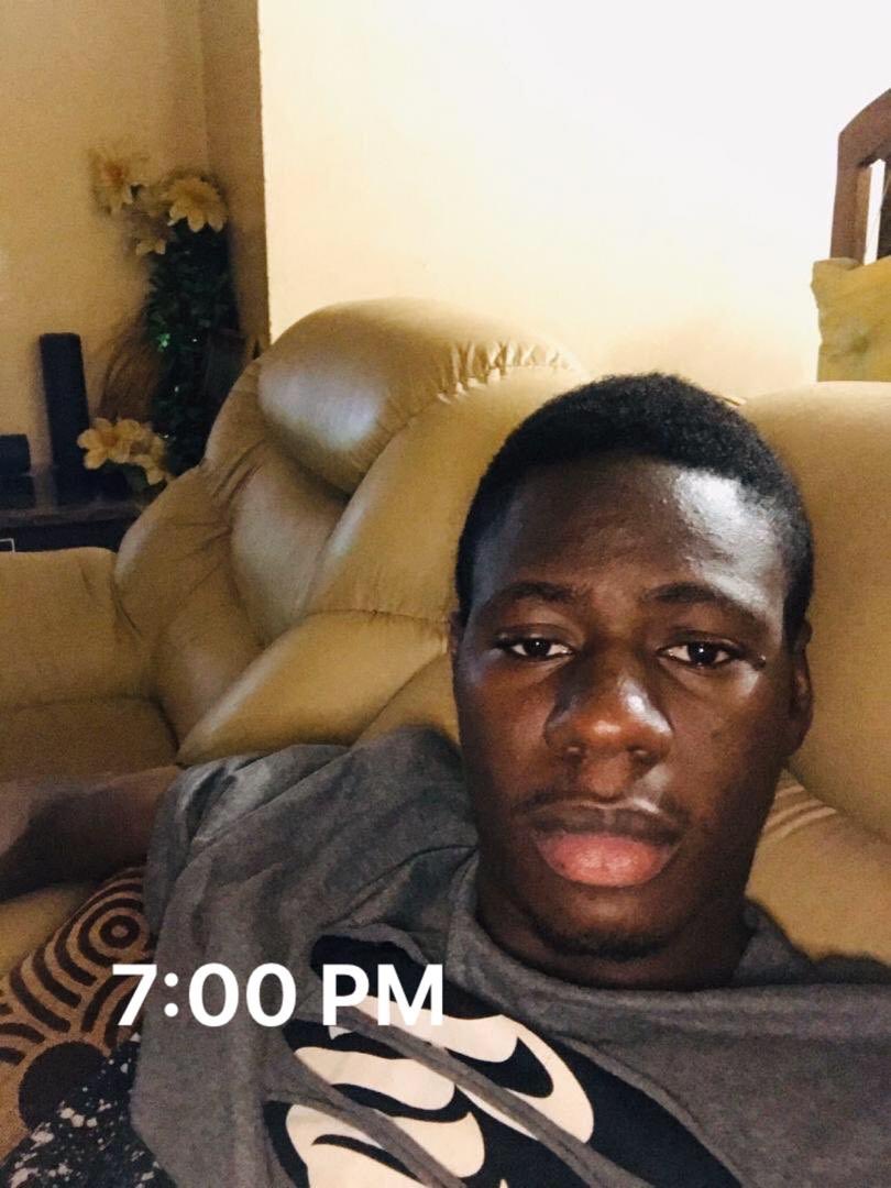 ArmelJohanne's tweet photo. Un thread pour que les gens restent à la maison en ces temps de couvre-feu
- @ArseneKoumbem19 @WilliamTaps @NANAMohamedLam1 @JokerBakouan @EddieCedric @irachid_boro @HazaelTonde @Gxlx_ 
 
#PaaZakin
#StayHome
#CogitAct 
#Lwili https://t.co/4DOEyMgEoK