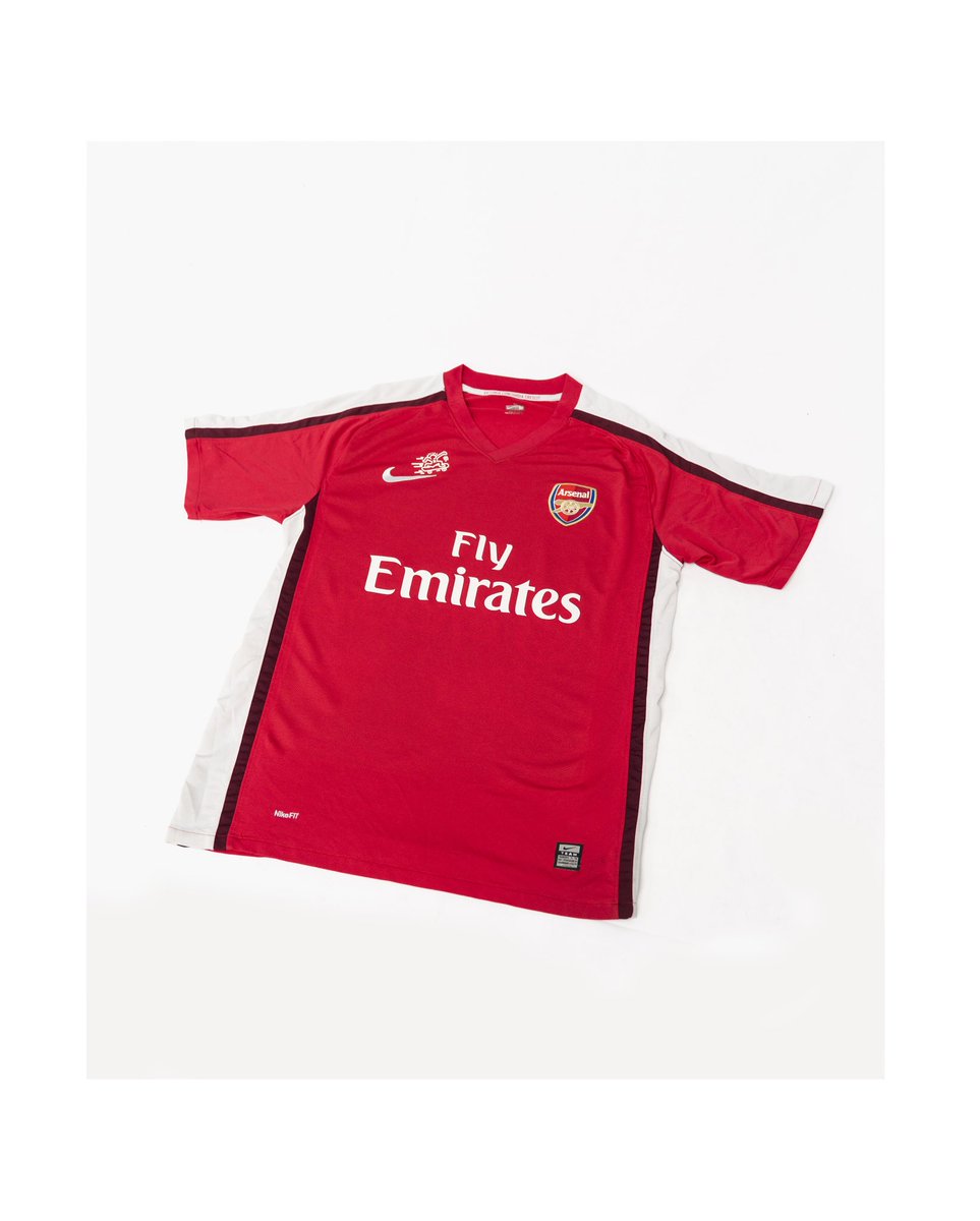customised arsenal top