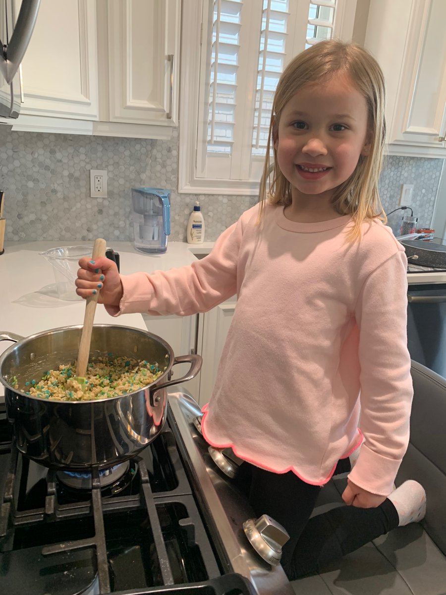 MrsSzwedV's tweet photo. Making rice krispies and writing a procedure of the steps @msdoucettegr3 @StBeneKin104 @StBeneHCDSB #TogetherApart #HCDSBbelonging https://t.co/f8QOyVjGM2