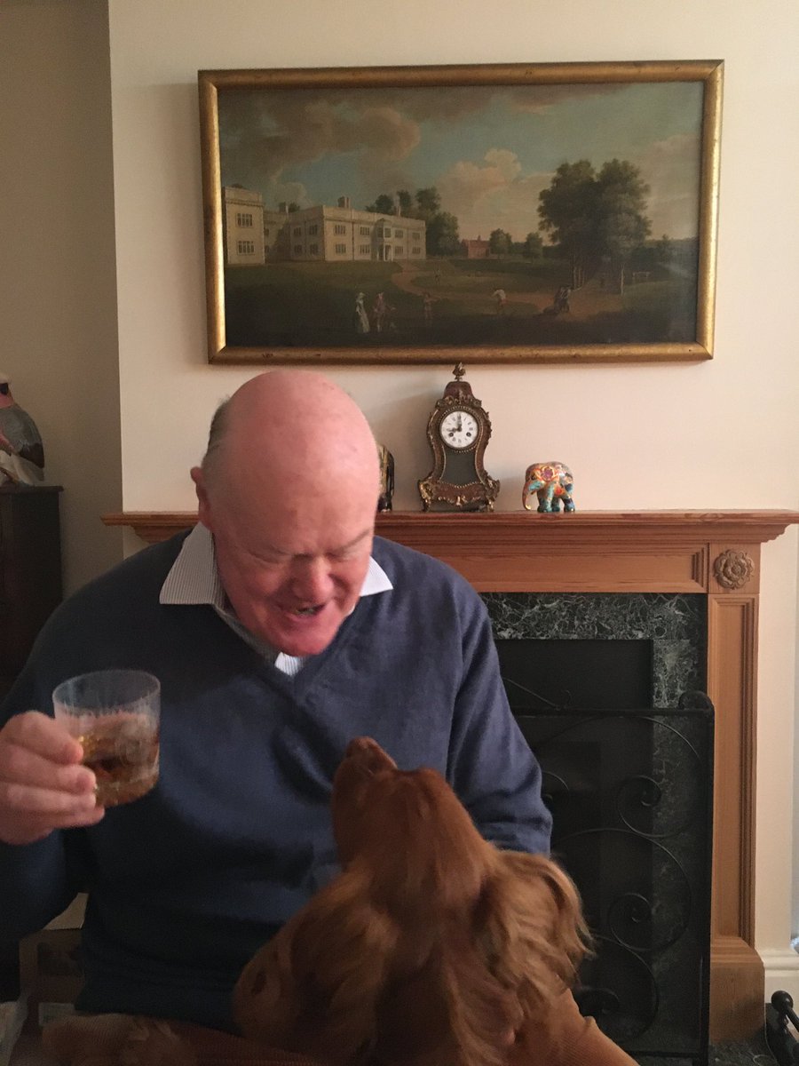 To our Absent Brethren...

Tonight we start #TimetoToast with Pro Grand Master Peter Lowndes and his beautiful dog Fudge! 🍻

#Freemasons