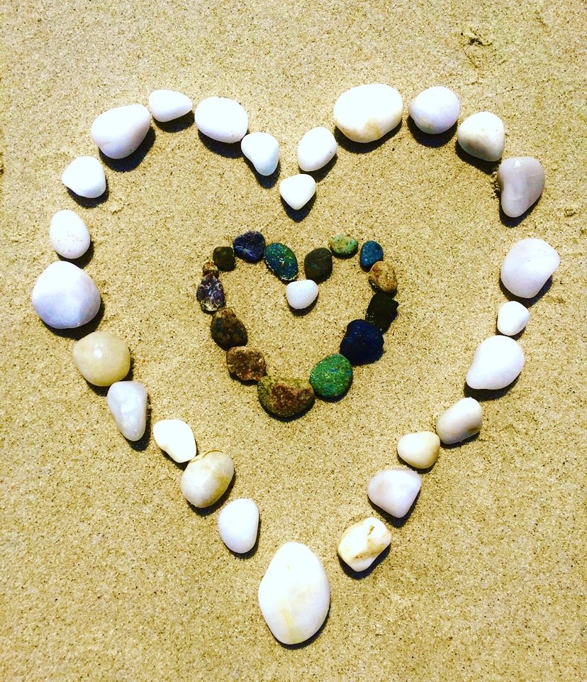 GoldenHomeFit's tweet photo. Good vibes only💕. Sending love and support to all our clients, business partners and followers🤗. We are here for you, always💯 https://t.co/UzNocKQuui