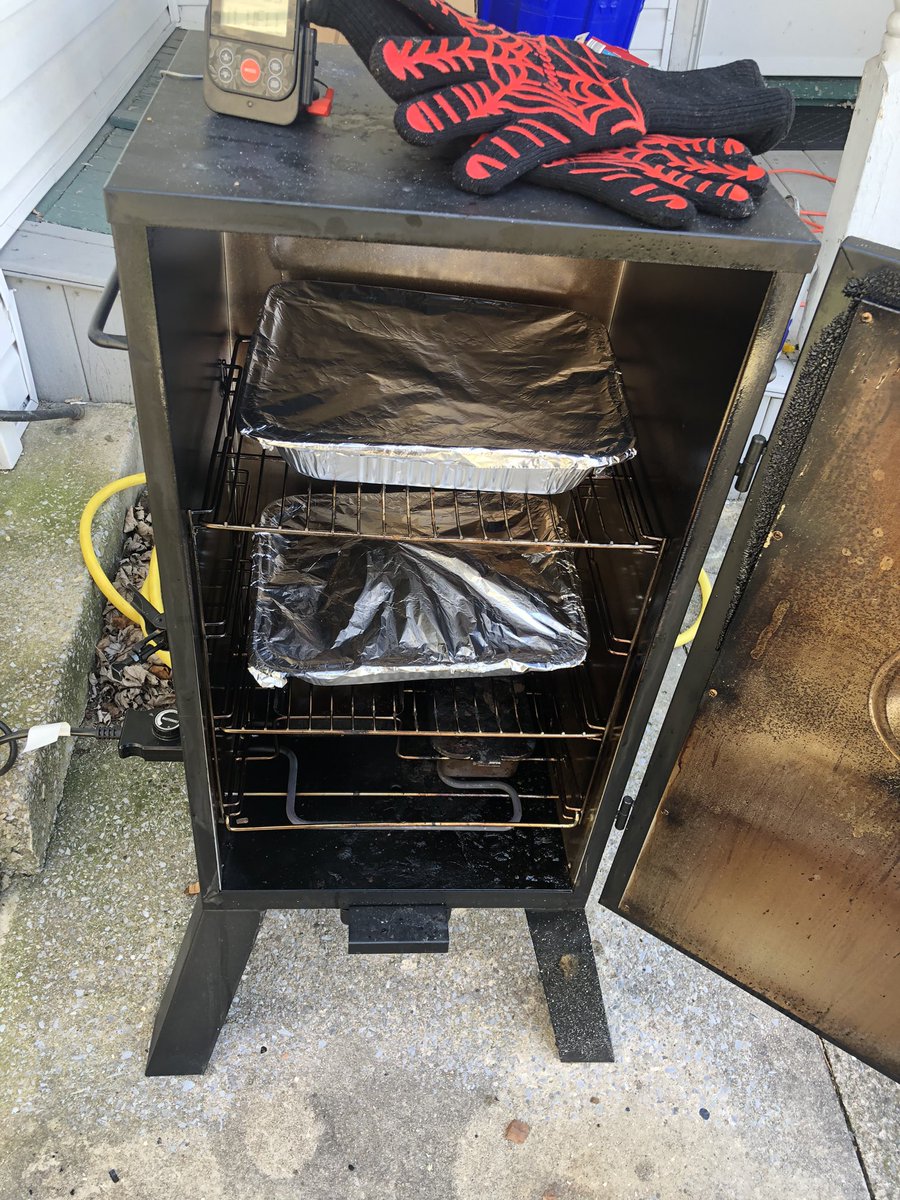 GsellJake's tweet image. What to do during social distancing???? Build shit and smoke shit!!!!..........