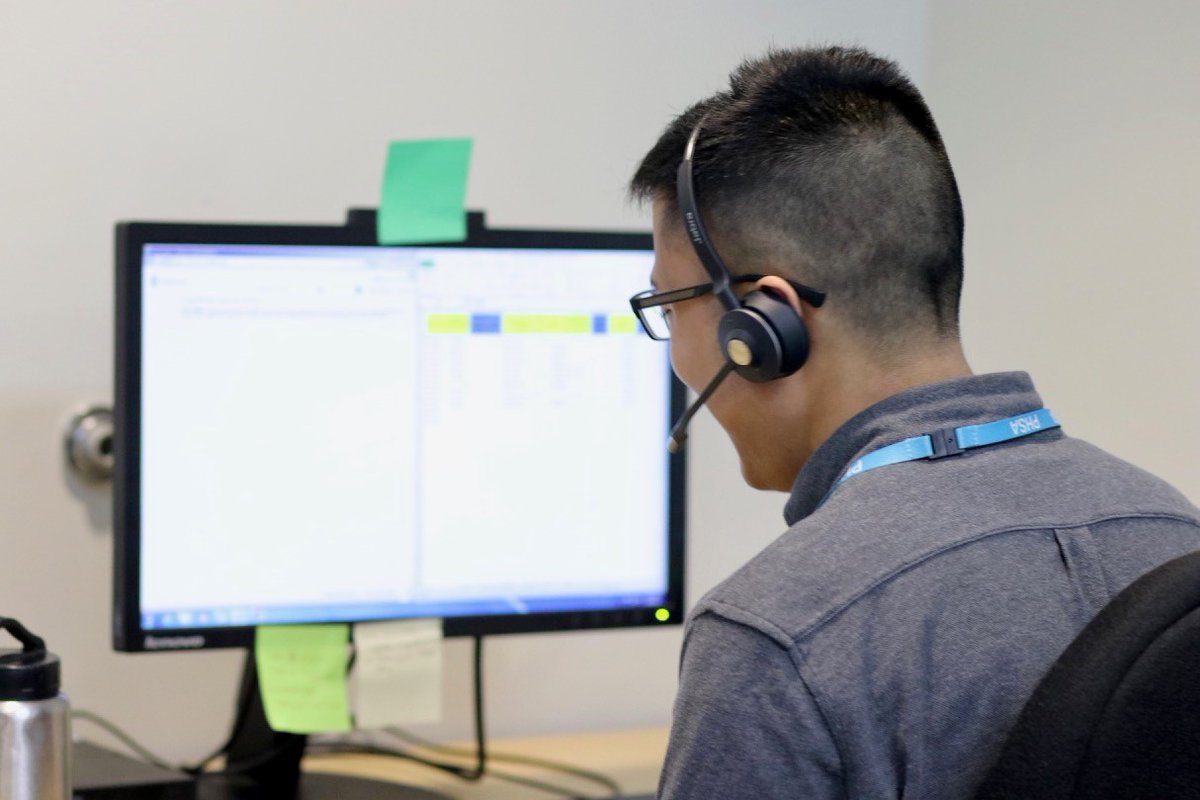 It may be the weekend but <a href="/CDCofBC/">BC Centre for Disease Control</a> staff are still hard at work in the lab and on the phones to process #COVID19 tests and give people their results. Thank you to everyone who is helping out their communities this weekend!