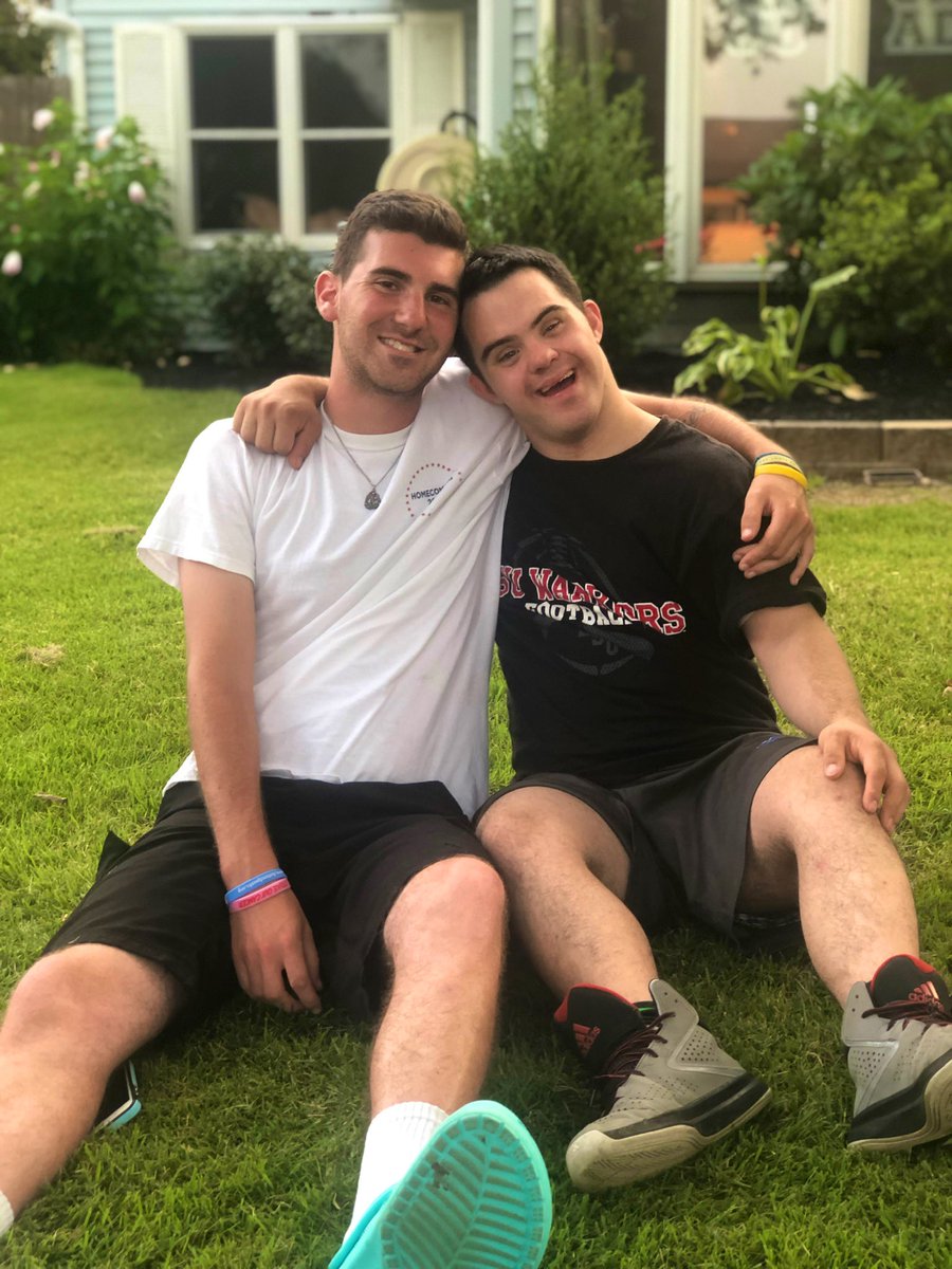 gregwright24's tweet photo. Wish I was celebrating 3.21 with my homies instead of being stuck in quarantine but here we are, nothing but love for some of the greatest people I’ve met 💛💙💚  #WorldDownSyndromeDay2020 https://t.co/UrFyZjr1Oj