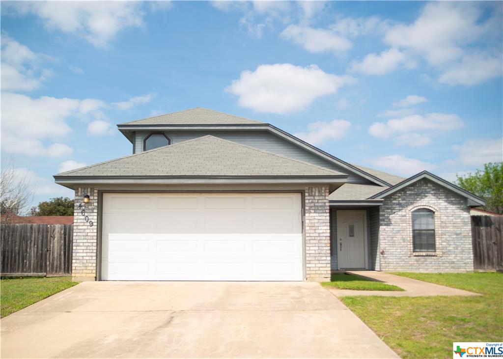 VirginiaVcloud's tweet image. You can make this house your home! Ask me for more info. #realestate  cpix.me/l/94002058