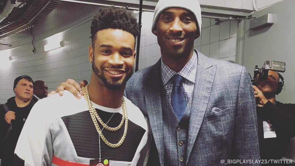 SportsCenter's tweet photo. Darius Slay will wear No. 24 for the Eagles in honor of Kobe Bryant, he announced on IG Live. 

"I'm going Kobe mode. Black Mamba. Rest in peace to the GOAT. One of my favorite players." (via @_bigplayslay23) https://t.co/k9RPXL1xAx