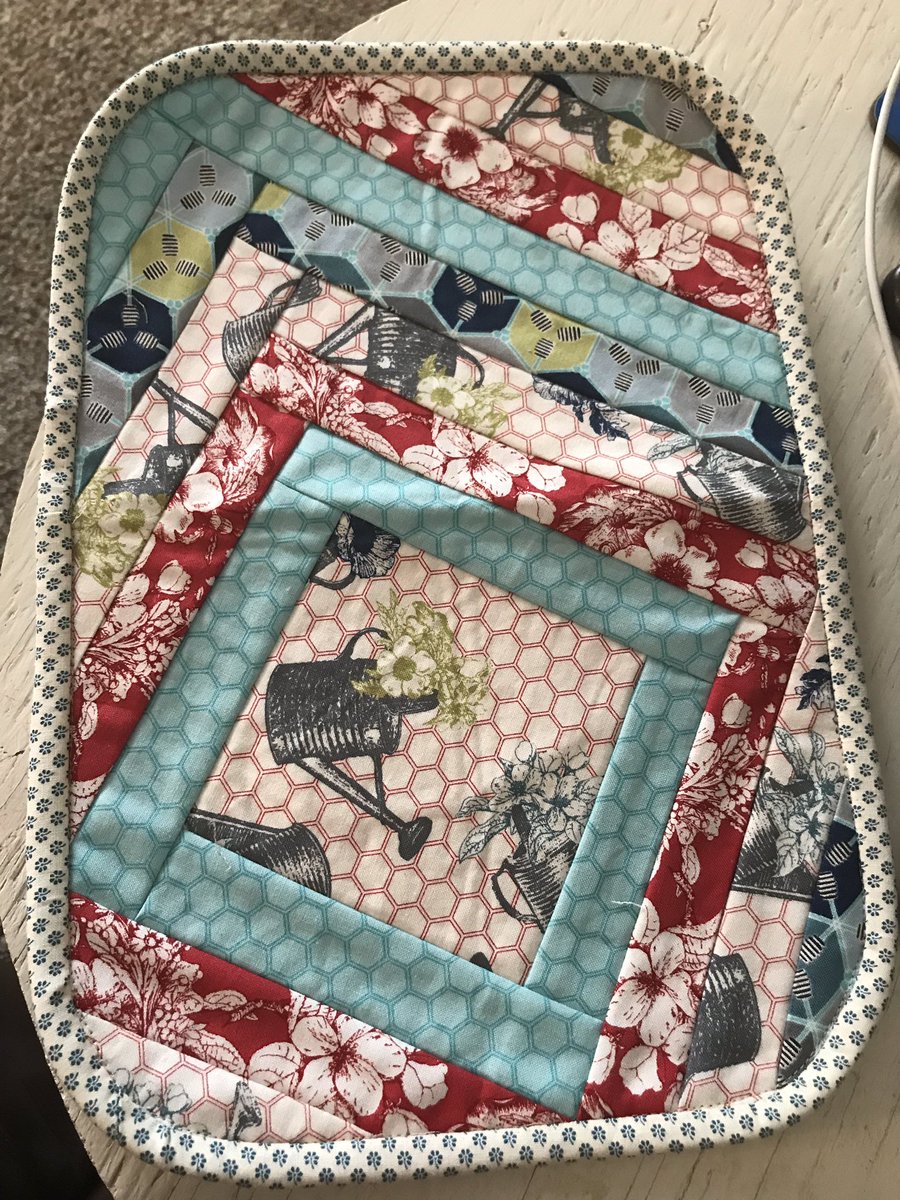 Just getting a few projects finished! #QuaratineLife #quilt #mugmat