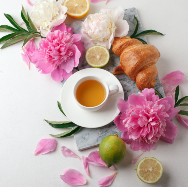 sublimehouseoft's tweet image. Have some green tea with lemon for a refreshing change.
.
#teatime #teadiaries #teahealthtips