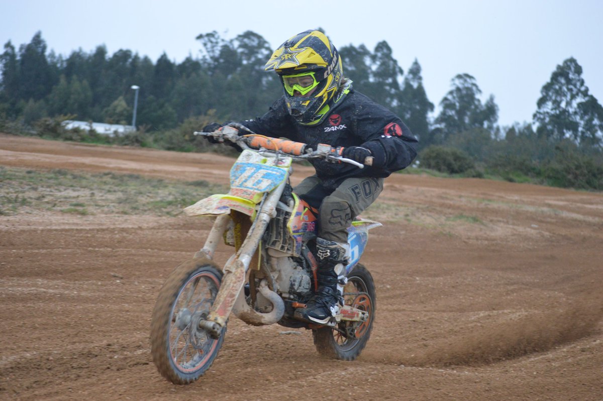 breixo_6's tweet photo. Que ganas de que pase todo para volver a coger la moto. GAS
Lorena Posada Fernandez #DaganOffRoad
#ktm65 #poligonoBarro πΈhttps://t.co/jordQuaUPY
You want everything to happen to get back on the bike. GAS https://t.co/9N1uaB1iNu