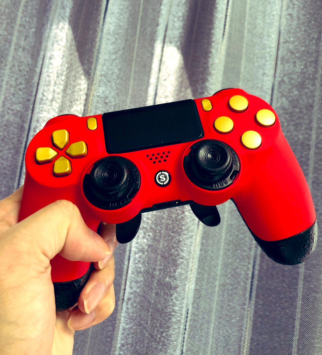Liaqn ついにきたぁぁぁー スカフ公式 Scufgaming から提供頂きました まじでかっこ良すぎる Thank You So Much Scuf Gaming For This Amazing Controller Scuf T Co 8psw6oniwz Liaqn ついにきたぁぁぁー スカフ公式 Scufgaming から提供頂きました まじでかっこ良すぎる Thank You So Much Scuf Gaming For This Amazing Controller Scuf T Co 8psw6oniwz