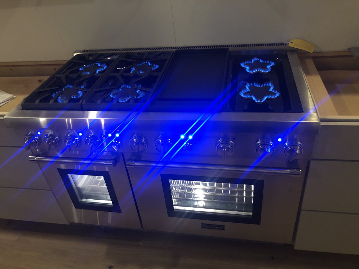 IndyMidtownStay's tweet image. She’s a beaut, Clark. #KitchenChat #DoubleOven