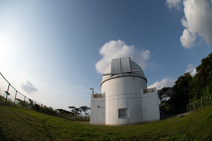 「恋する小惑星」11話の舞台となった #石垣島天文台 と #VERA石垣局 。現在、観望会等は中止していますが、石垣島天