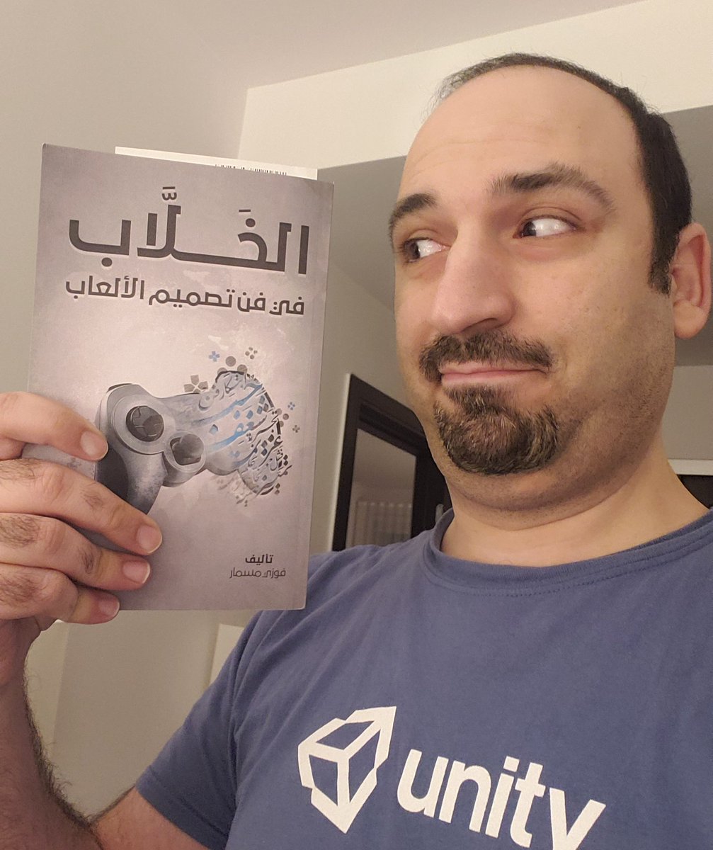 اليوم أتممت قراءة كتاب الخلاّب في فن تصميم الألعاب تأليف @FawziMesmar
مكتبتنا العربية تحتاج إلى المزيد من هذه الكتب!
الكتاب يبدأ بسيرة شخصية للمؤلف أعتقد أن الكثيرين من المطورين العرب سيجدوا فيها أنفسهم كما وجدتُ نفسي فيها. المعلومات نفيسة وقادمة من عمق الألعاب والشركات الكبرى 👌