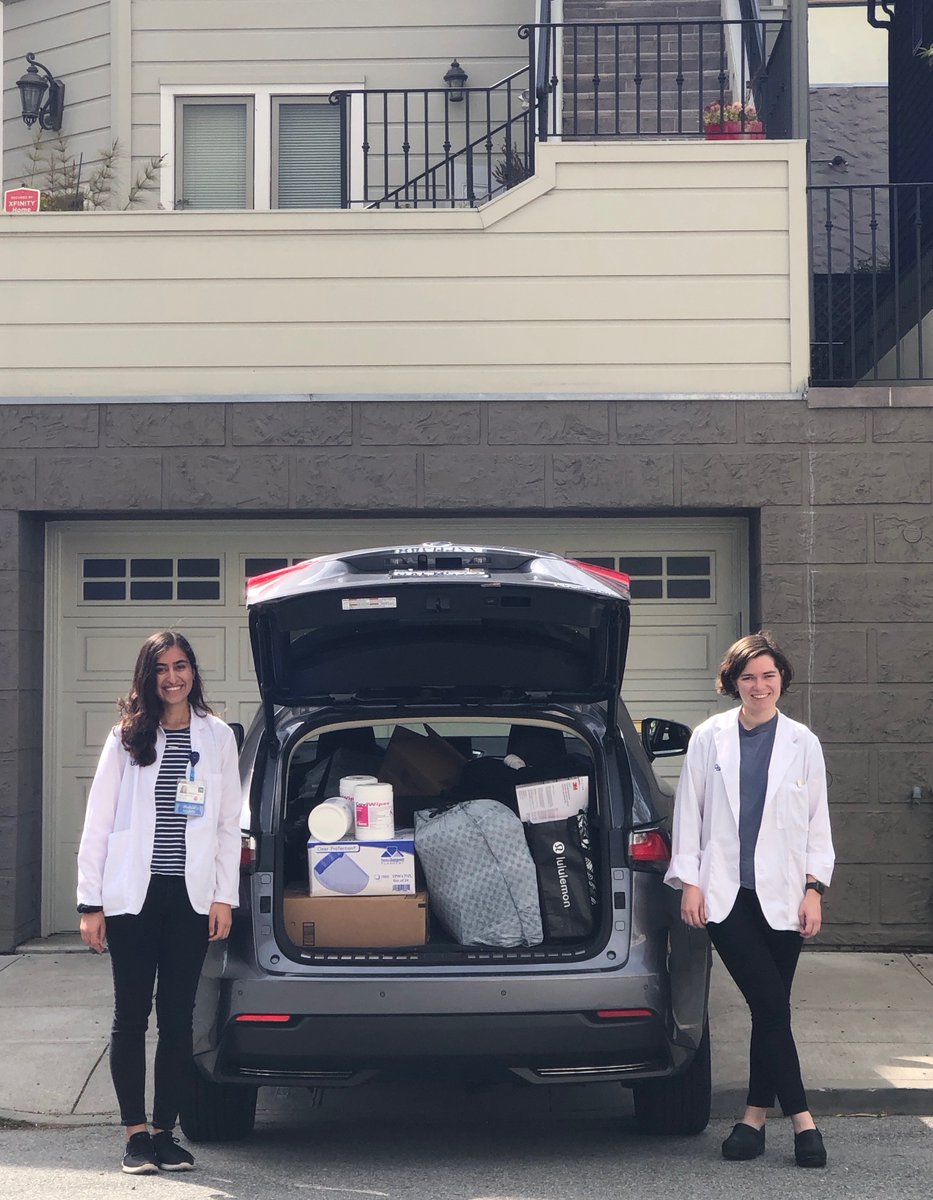 So many acts of charity: @ucsf med students, led by @jhjackson18 (on L) @covidaidUCSF, set up donation spot (18th/Dolores; open Sun 10-3). Today got 5700 masks, surgical & N95. On R: 2 students, my daughter @zoemarklyon & @pooja_L1, w/ the goods. UCSF students are awesome! (5/6)