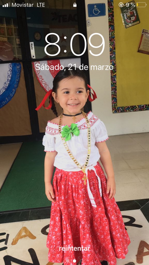 yiannadg's tweet photo. @MartinRafael507 @laupat31 @marich1496 @esmaia_ @daniellav25 @lindaescribe @willen_20 @JuanAriasS @GabrielP9523 @YainnaDeGracia @anaya_ivan 1. Lock screen
2. Home screen
3. The last song you listened
4. The 18th pic on your camera roll
5. Tag 6 mates 
@Yannay25 @YainnaDeGracia @JoelCaballero @GabrielP9523 @imLuisDiego @Maga https://t.co/1zu5jPoq3B