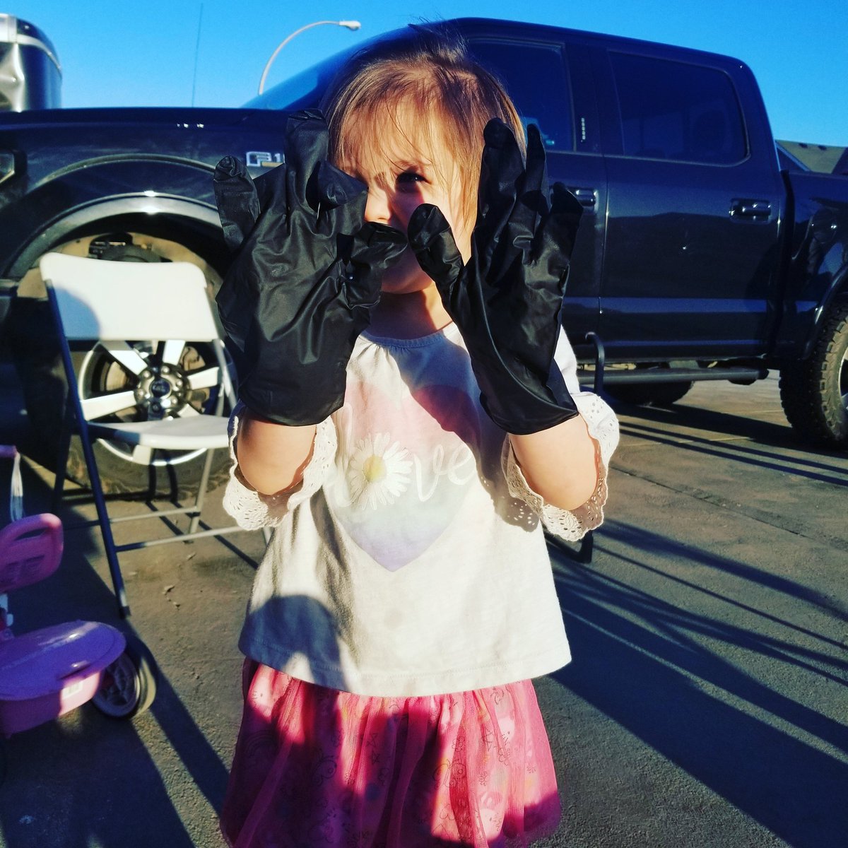 ariannaapproved's tweet photo. Just enjoying the sunshine 🌞

#playingsafe #covid_19 https://t.co/AuR7hRjkHO