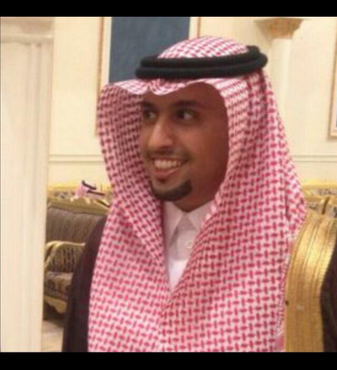 نبارك للدكتور ماجد هندي العطيفه السلمي حصوله على درجة الدكتوراه في القانون الدولي من جامعة ليدز في بريطانيا
 تمنياتنا له بالتوفيق والسداد 
<a href="/ya1sserh/">#قبيلة_العطيفات</a> 
@almhami0