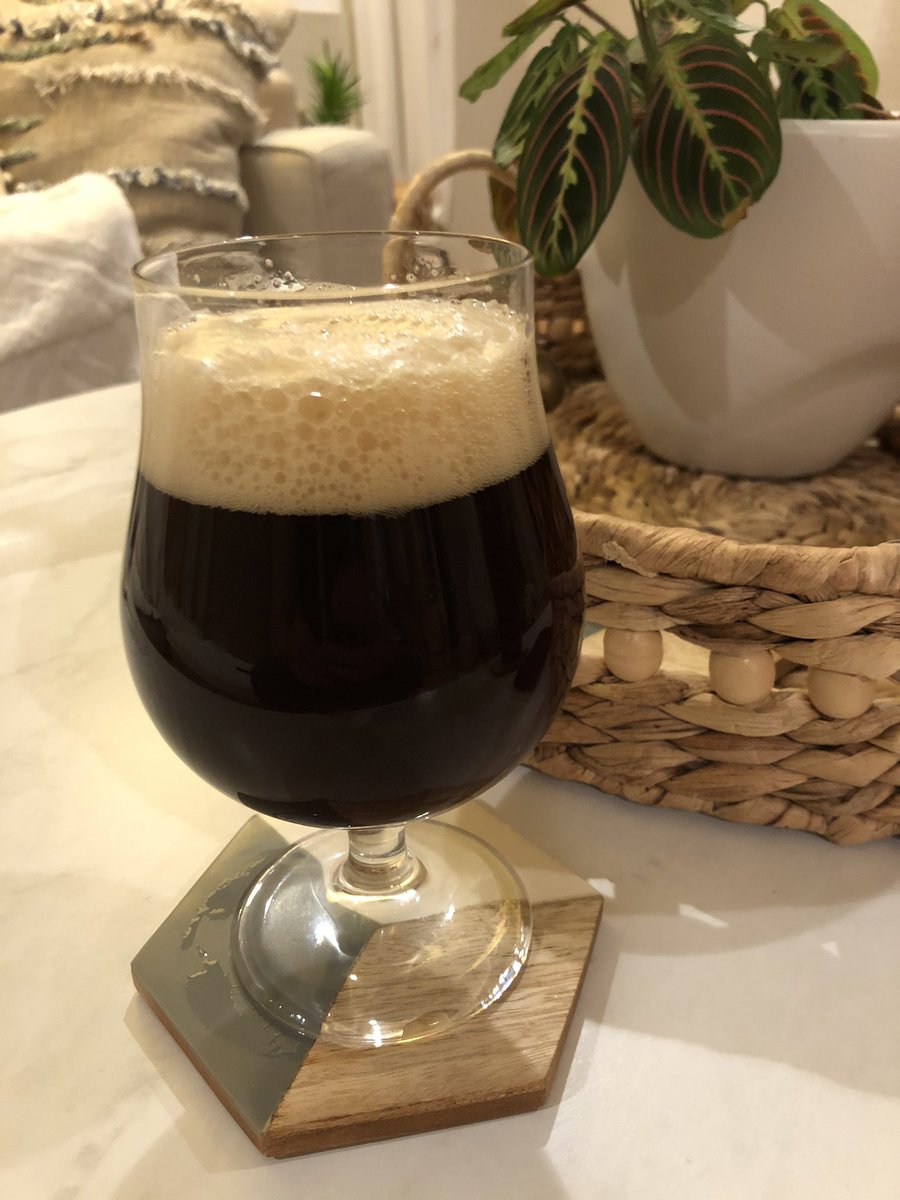 This is as good time as any to go through my homebrew beer fridge. Up first, batch no. 62 from early 2018: A bit disappointed with this old ale but still rather drinkable.