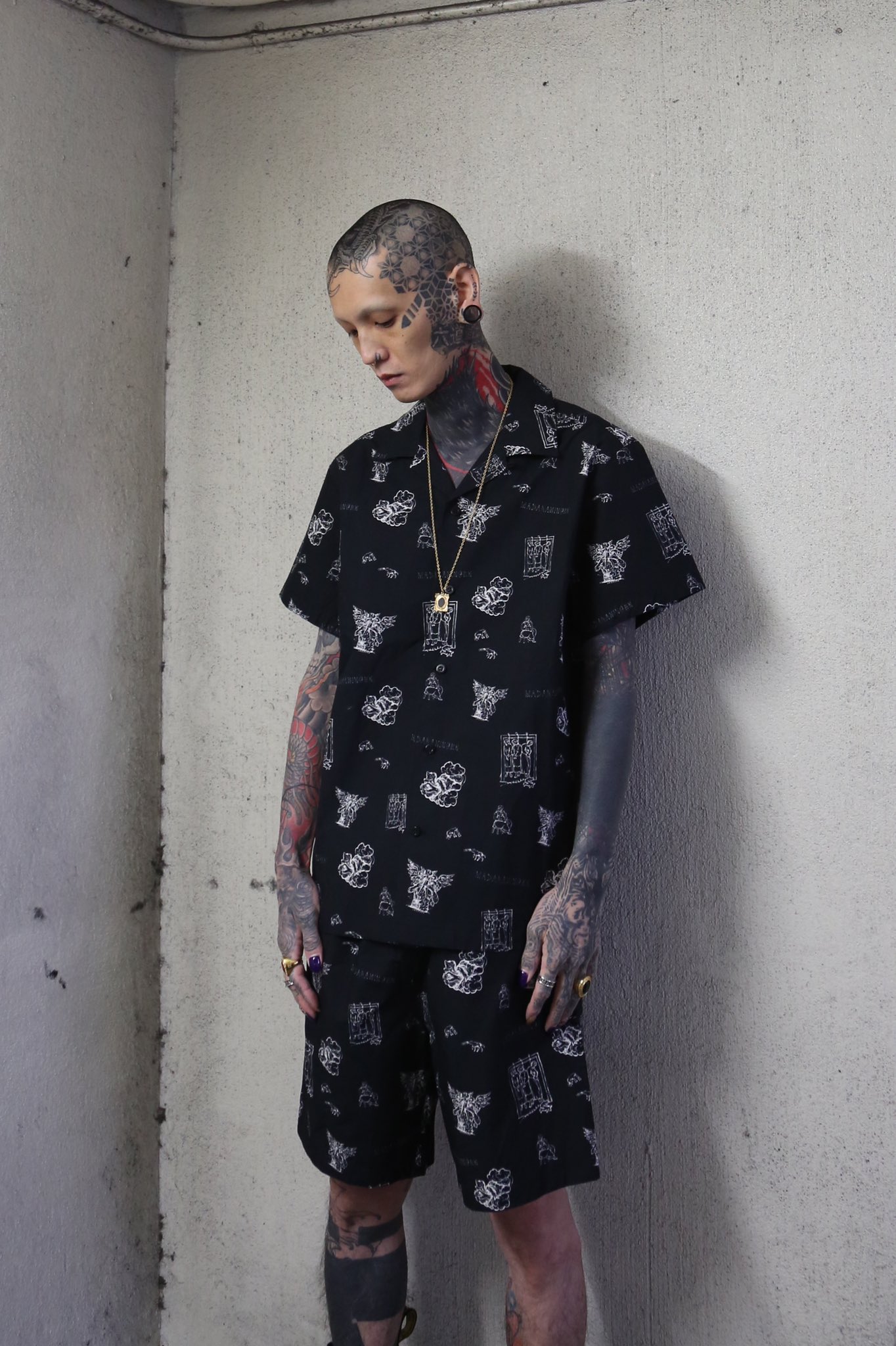 マダラニンゲン HANGING ALOHA SHIRT マダラニンゲン on X: 