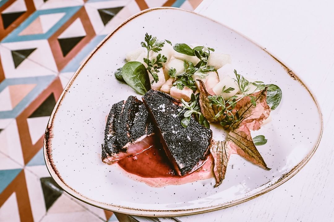 A meal at #Zanaya is more of an experience and is certainly one you shouldn’t rush.

Taste our delicious Chili Ash Crusted Tuna booking your table at 52 30 18 18