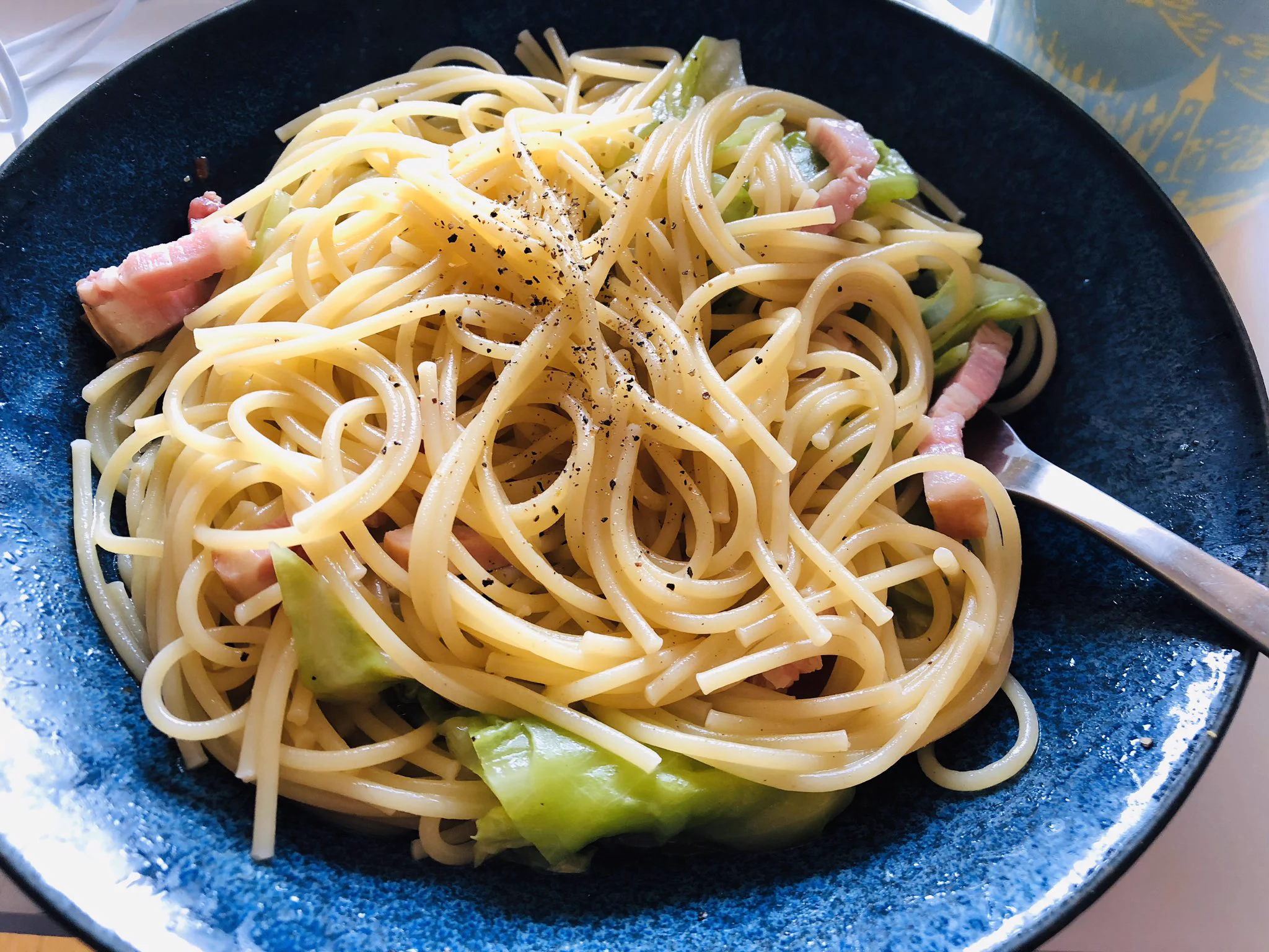 早速作ったけどめっちゃおいしかった…！この味はコンソメか〜！！鷹の爪は少な目にした！圧倒的楽さでこの美味しさはありがたい🥳感謝…！  