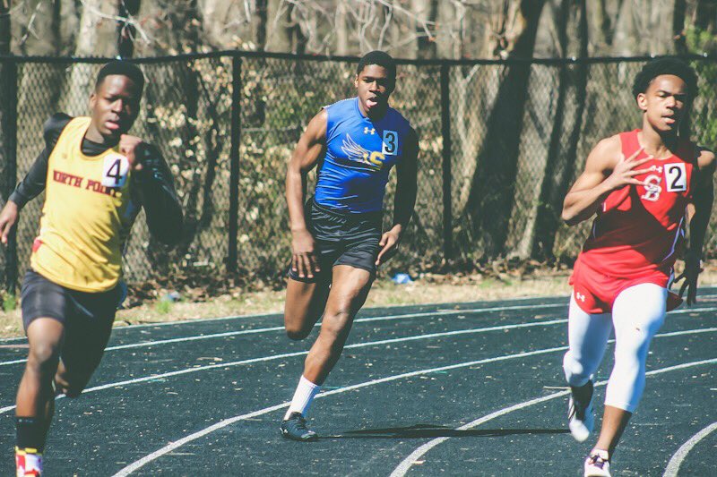 SoHiTrackField's tweet photo. #trackandfield #seahawkinvite #meet #seasonopener #throwback https://t.co/Fzt71aggPC