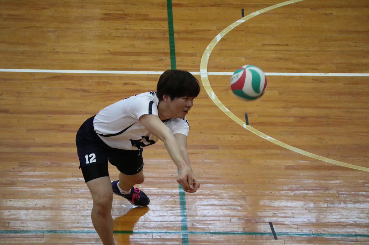 学習院大学男子バレーボール部 バレー部ランキング ランキング第1弾は 面白い人 です 栄えある第1位は 新4年生の 大島正聖選手 です 彼はプレー中もみんなに笑いを届けてくれます 春から学習院 のみなさん 面白い先輩達とバレーボールをしま 学習院大学男子バレーボール部 バレー部ランキング ランキング第1弾は 面白い人 です 栄えある第1位は 新4年生の 大島正聖選手 です 彼はプレー中もみんなに笑いを届けてくれます 春から学習院 のみなさん 面白い先輩達とバレーボールをしま
