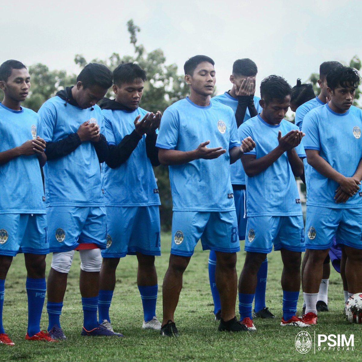 PSIMJOGJA's tweet photo. Panjatkan doa, situasi ini segera membaik 🤲🏻

#LaskarMataram #KeepTheFaith #AYDK https://t.co/mq25yRttO6