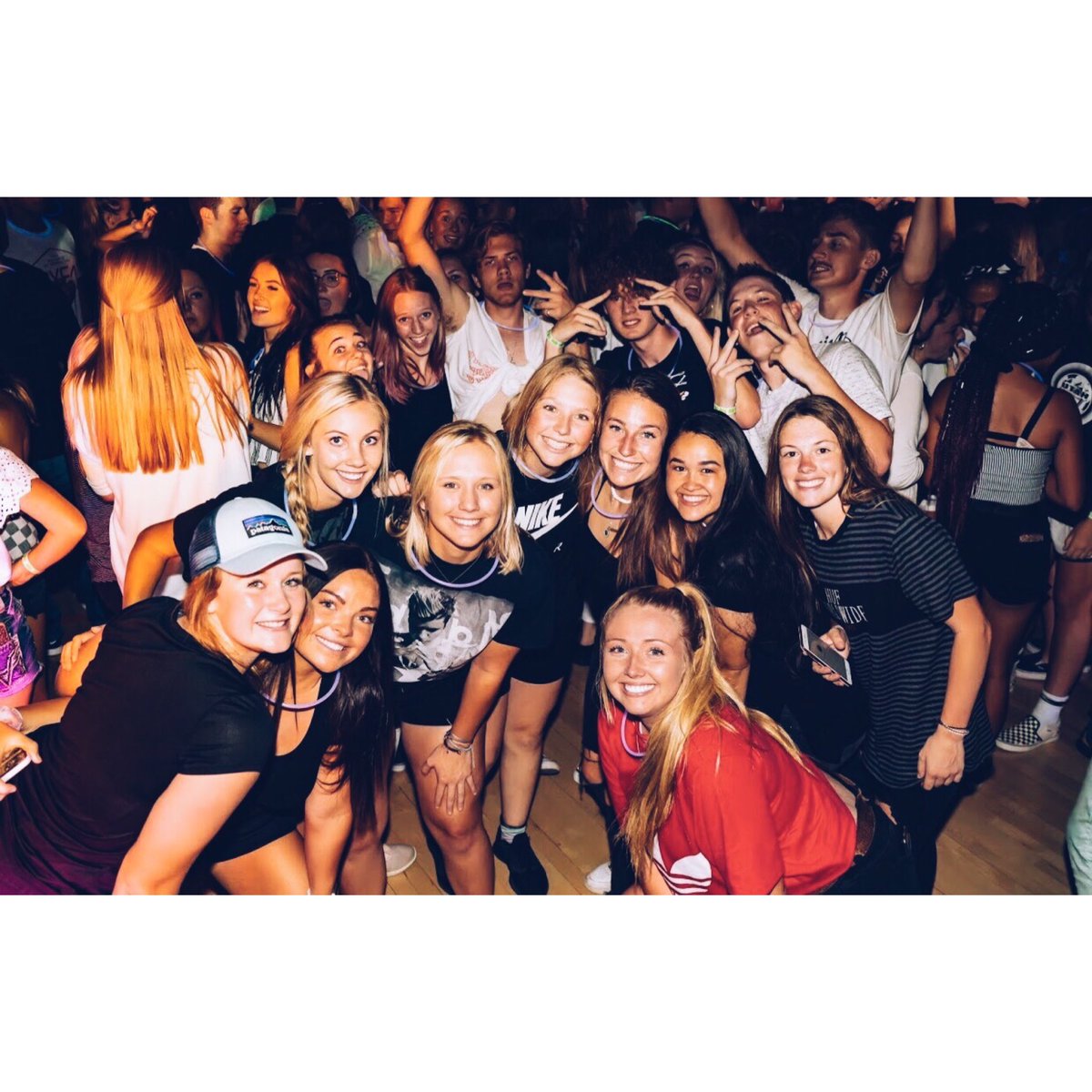 mia_fernandes27's tweet photo. ): love these cuties so bad 🤍 https://t.co/9GCYpuXeVK