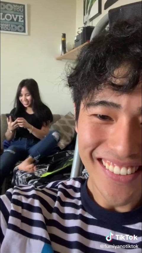 Practice social distancing din s fangirling bigyan ntin ang space ang personal na buhay ng idol natin as a person may personal siyang buhay what he wants to do,whom he wants to be with.oo mhalaga ang bwat fans pro may sriling buhay dn po siya.
<a href="/fumfumfum3/">FuMi</a> 
@itsmeangelieofc