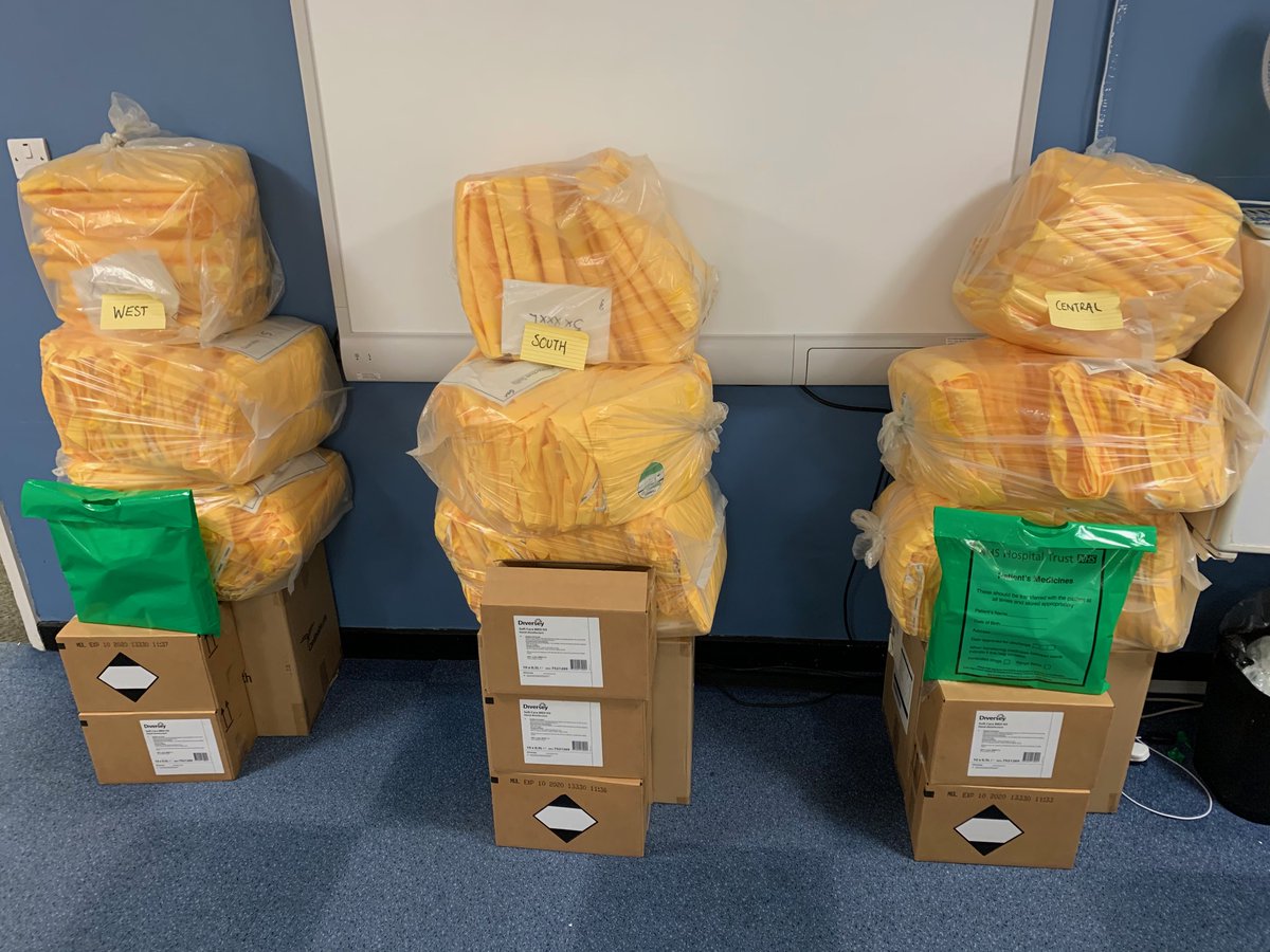 PPE deliveries to @NWAmbulance this weekend for our front line staff, .....36,000 surgical masks, ....FFP3 and hand gel too. Below is just a snippet of the additional PPE. Thank you @NHSNW @NHSEngland @daren_mochrie More to come, ...... #PPE 👍🚑