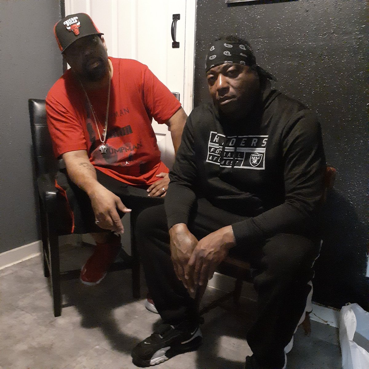 SlaughterTGC's tweet photo. In the Lab with SPICE 1 working on a banger called Bad News for the FEW GOOD MEN ep dropping april 16 🎯🙏 https://t.co/tP3XNYr5dT