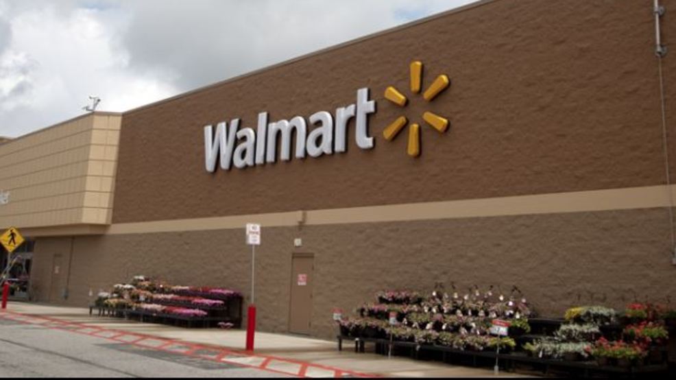 News4SA's tweet photo. Walmart looking to hire 15,000 workers in Texas https://t.co/S6oGxSH0eW https://t.co/oxnLu00GK3