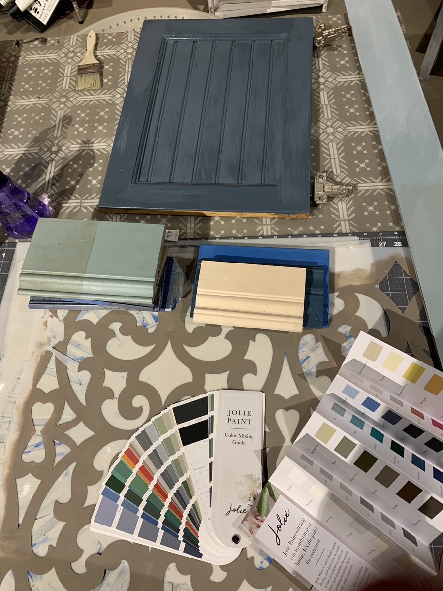 bunnysbrushmt's tweet photo. Working on some cabinet samples in the shop is a great way to deal with the self distancing!
#CreativeQuarantine #painting #kitchenremodel https://t.co/zgVljK7gU6