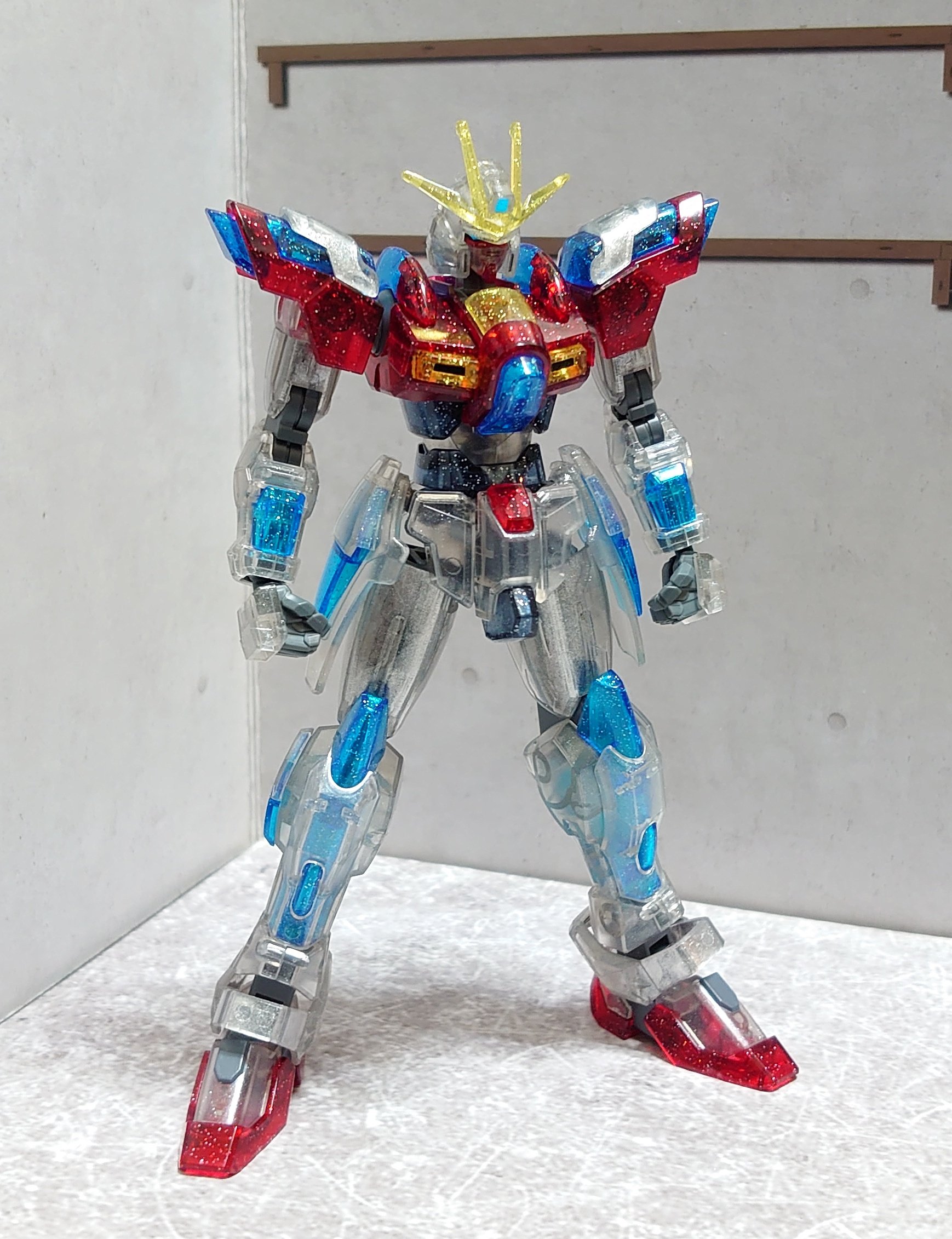 サカイザー 裏返り ガンダムビルドファイターズトライ ガンプラ 見せてやる 次元覇王流の神髄をっ Hgbf トライバーニングガンダム Ppクリアver 完成しました 無改造ですが 肩や上腕 太腿など グレーが透けてしまう部分は裏からシルバーを