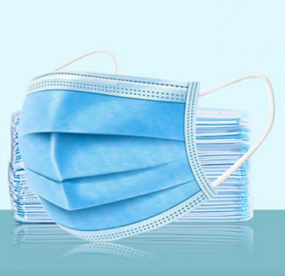 SarahGiblin's tweet photo. I have a mask manufacturer on standby. Please share widely. If you know any organisations who need masks - disposable, N95, other - DM me 1) what you need, 2) how many, 3) your contact details. We can make them for you in large quantities. #CoronavirusPandemic #MASKSHORTAGE #RT https://t.co/Bj7Bz2ppsa