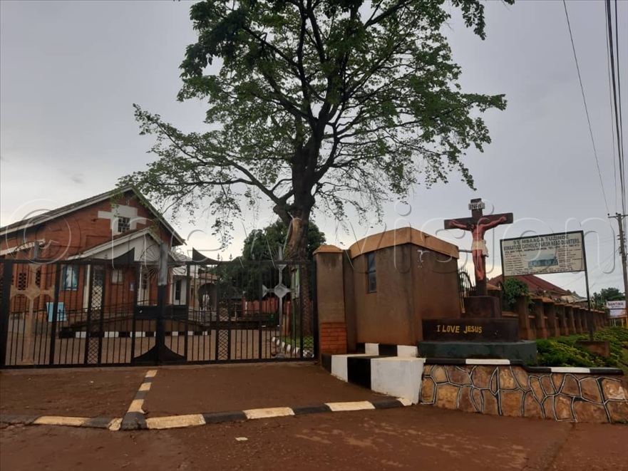 newvisionwire's tweet photo. Churches heed to President  Museveni’s directive on the suspension of church services. https://t.co/LnNndkzgM6