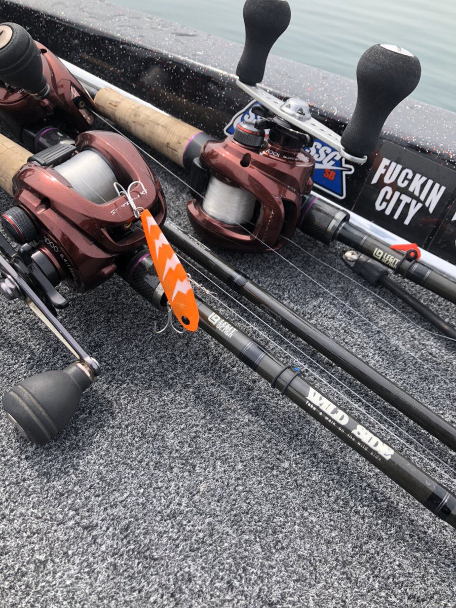 minetatatsuya's tweet photo. 浜名湖ワインド
浜名湖ボート釣りには610シリーズ
#ワイルドサイド
#WILDSIDE
#レジットデザイン
#610M
#610MH https://t.co/WL1vU2cdpc