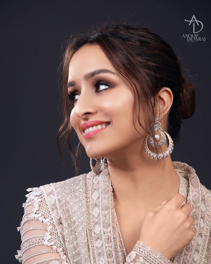 ShraddhaxDaily's tweet photo. Mesmerizing! ❤️
@ShraddhaKapoor https://t.co/urXNKNVoU7