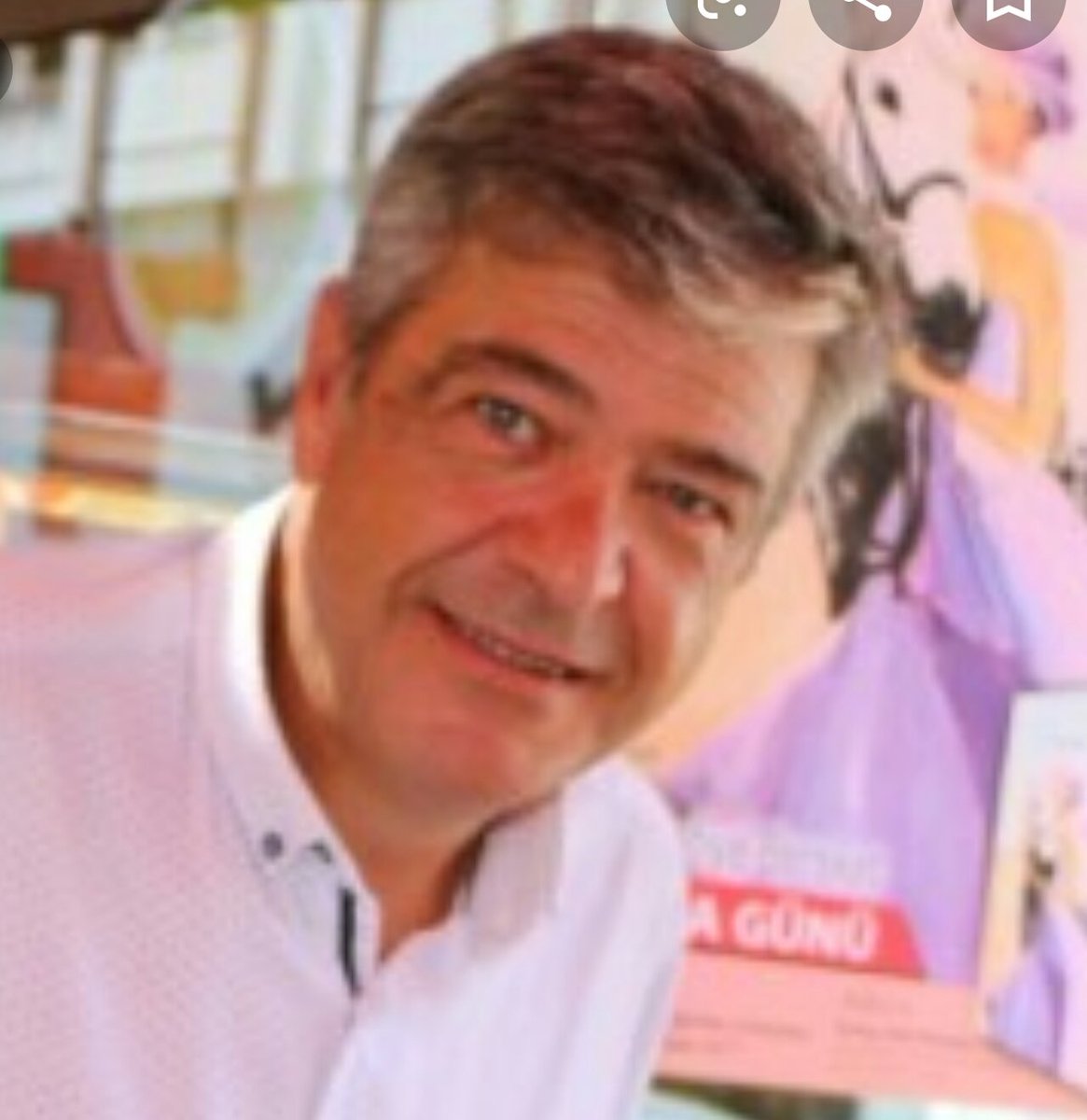 #ŞişliGazetesi olarak, çeyrek asırlık yayın hayatımıza ve #Şişli'ye ilk televizyon yayını yapmamıza vesile olan, Sevgili dostum, kardeşim #TuncayYürüten'i kaybettik.
Allah mekanını cennet etsin kardeşim.
Allah Rahmet eylesin.