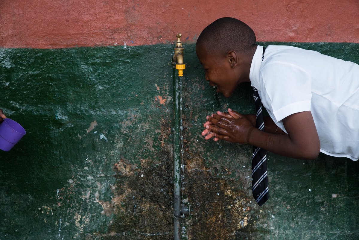 kusiniwater's tweet photo. This #WorldWaterDay we aim to highlight the importance of clean water for everyone as an immediate need now. Now more than every every person needs a source of clean water and effective sanitation. https://t.co/lp5sP5cTwL