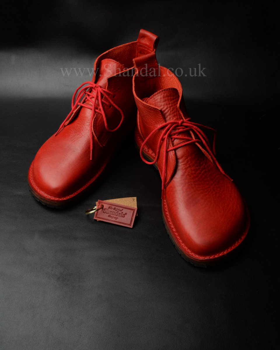 AlanRaddon's tweet image. flickr.com/photos/2226079… £235.00 3.5mm thick Red unlined leather boots, fully oiled with Coconut oil by Shandals.co.uk