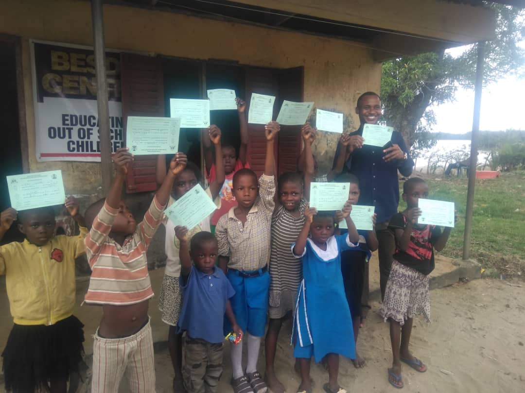 Luchi _Gloria tweet media