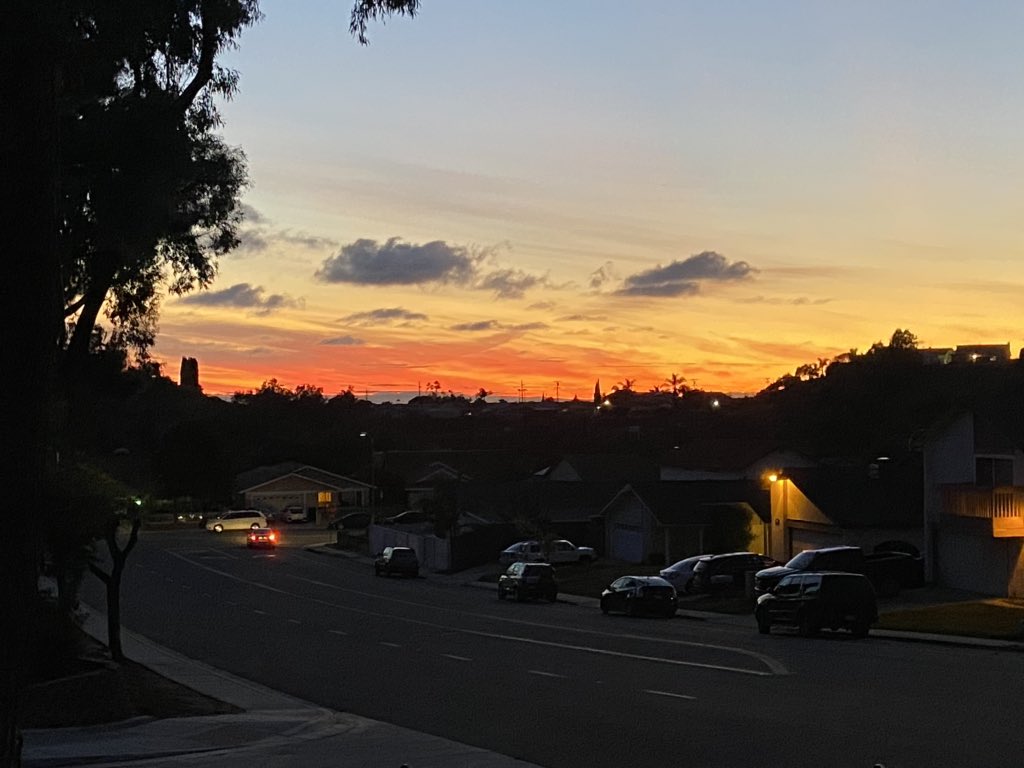Viasstyle's tweet photo. Yesterday’s Sunset ♥️ https://t.co/tyNTMUduS7