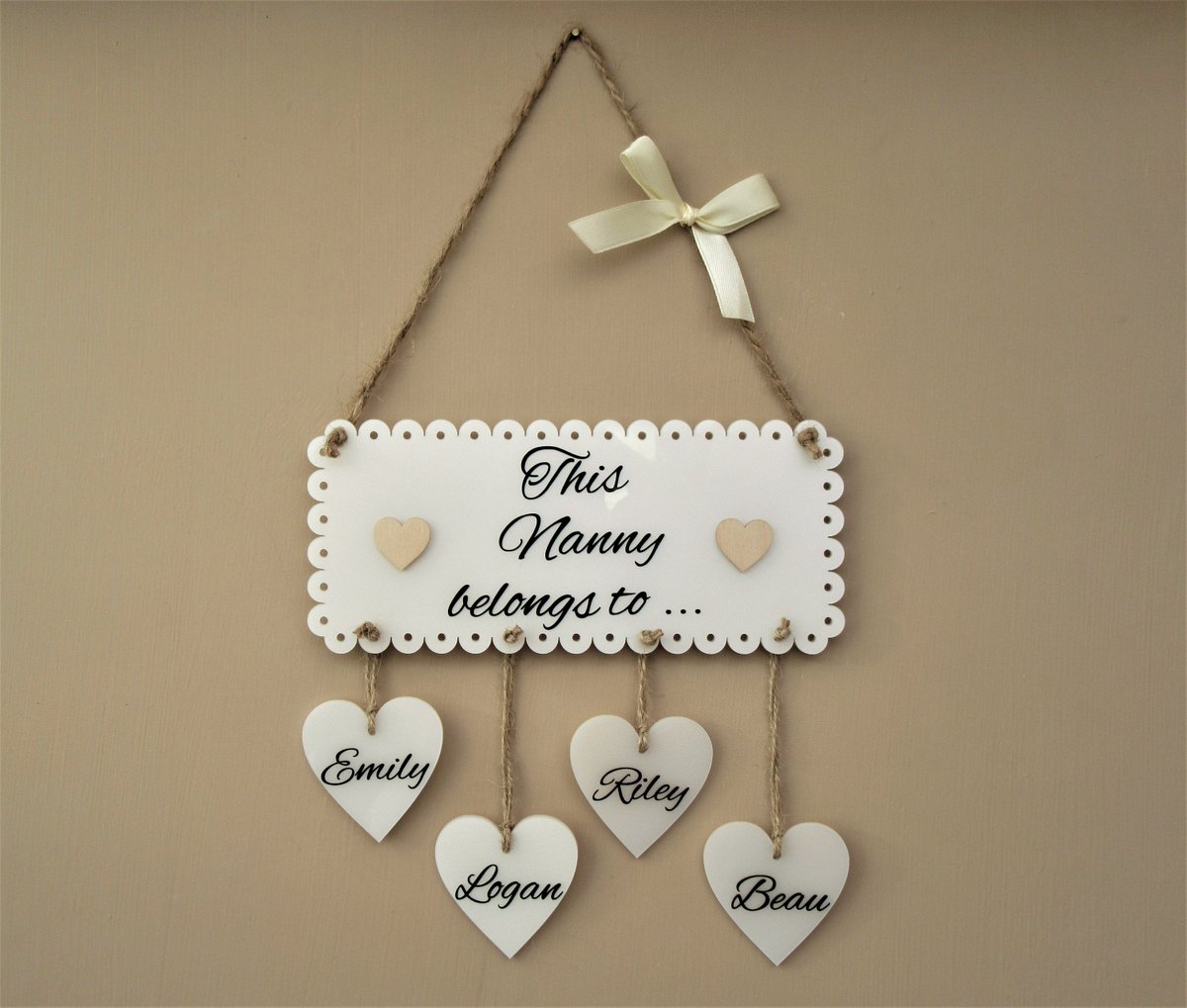 JulesHandmade's tweet photo. Happy Mother's Day! Sending virtual hugs to all the Mums out there #stayhome #mothersday #juleshandmadegifts #smallbusinessuk #handmadeuk #etsyuk https://t.co/IfRn6F5FH5
