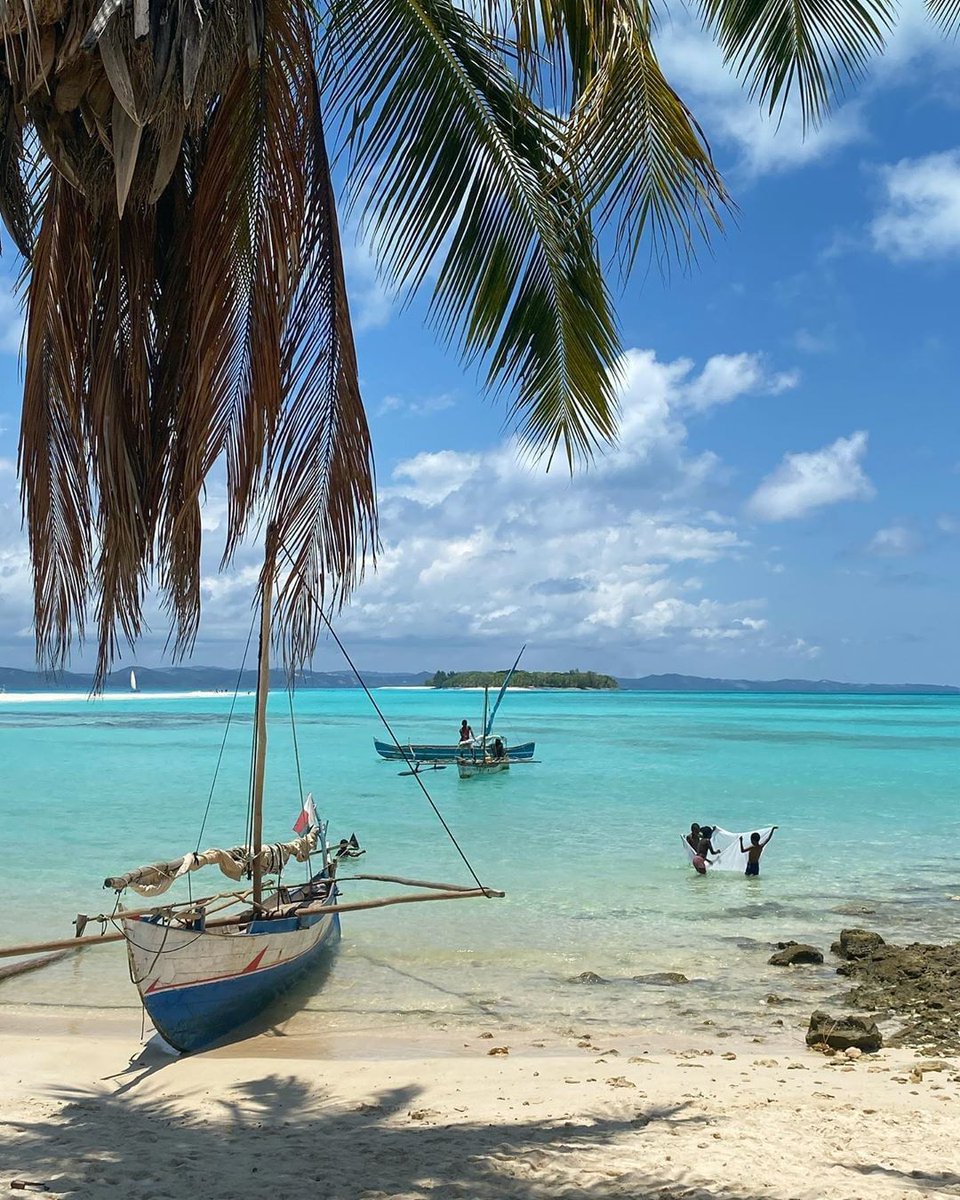 LavergneEugenie's tweet photo. Balade du #Weekendvibes en image à #Iranja !
.
👉 IG https://t.co/kMwcx2n0n5
📸 IG @medhi.lironcourt 
.
#Madagascar #OceanIndien #NosybeLifestyle #NosyBe #LavergneEugenie #Tourisme #Afrique #island #Voyage #YourTravelGuide @IleMadagascar @ORT_nosybe @ORT_NosyBe_fr https://t.co/Uc5nDPikKt